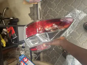 Toyota Highlander 2014-17 Taillight
