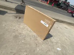 3-side Bezelles Design 2023 55′′Samsung Ue55cu8000 UHD 4k Tv