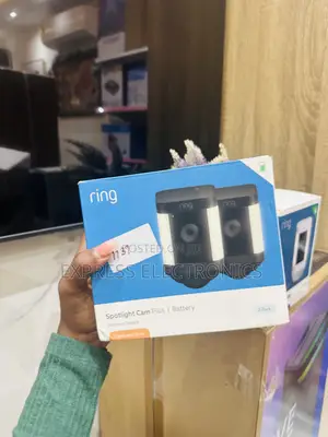 Ring 2 in 1 Sportlight Cam Plus/ Battery.