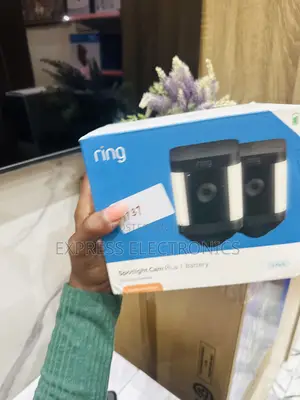 Highly Recommended Ring 2 in 1 Sportlight Cam Plus/ Battery