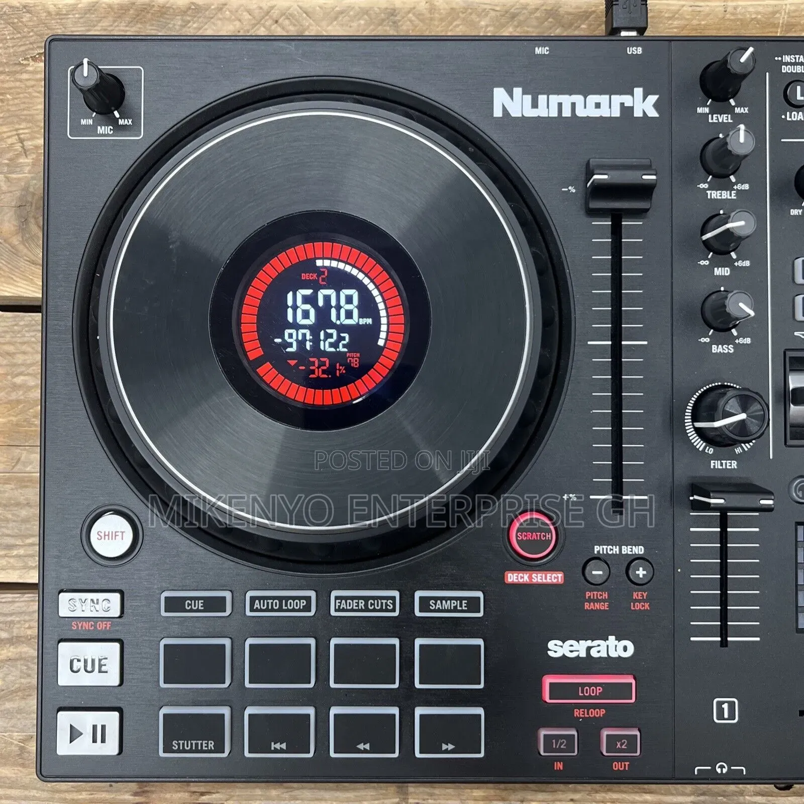 Numark Mixtrack Platinum Fx Dj Controller