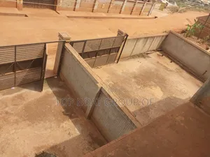 4bdrm House in Top Boat Estate, Kumasi Metropolitan for sale