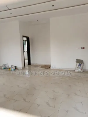 3bdrm House in Unique Key Agency, Baatsona Total for sale