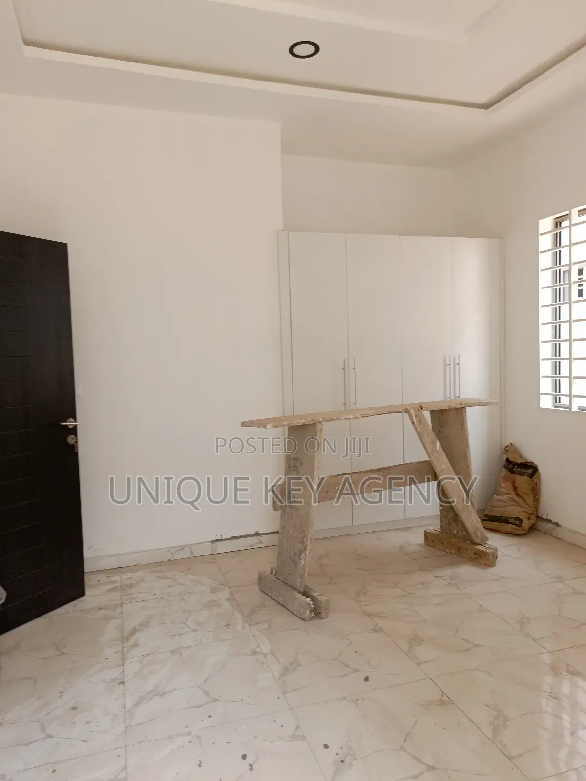 3bdrm House in Unique Key Agency, Baatsona Total for sale