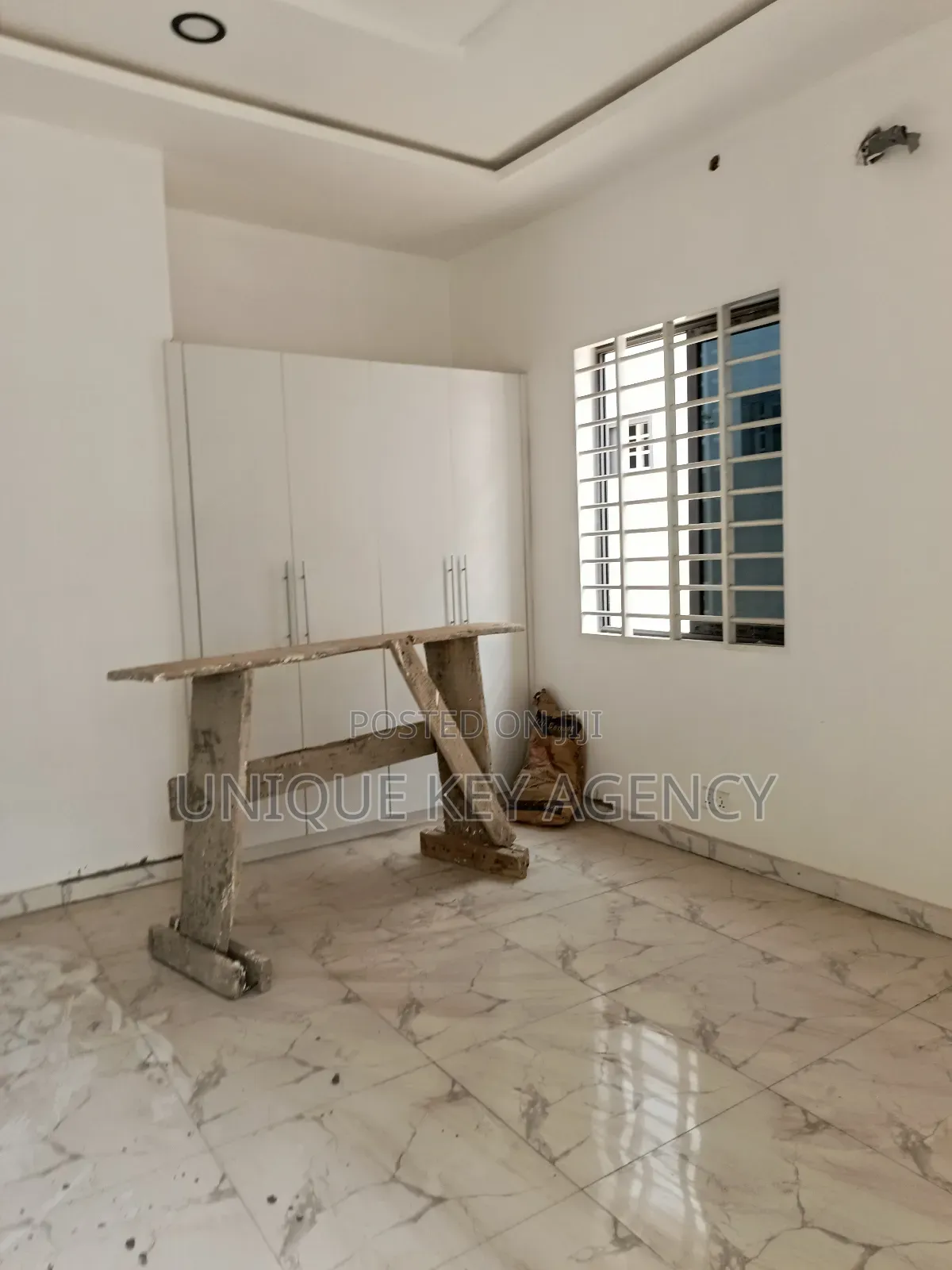 3bdrm House in Unique Key Agency, Baatsona Total for sale