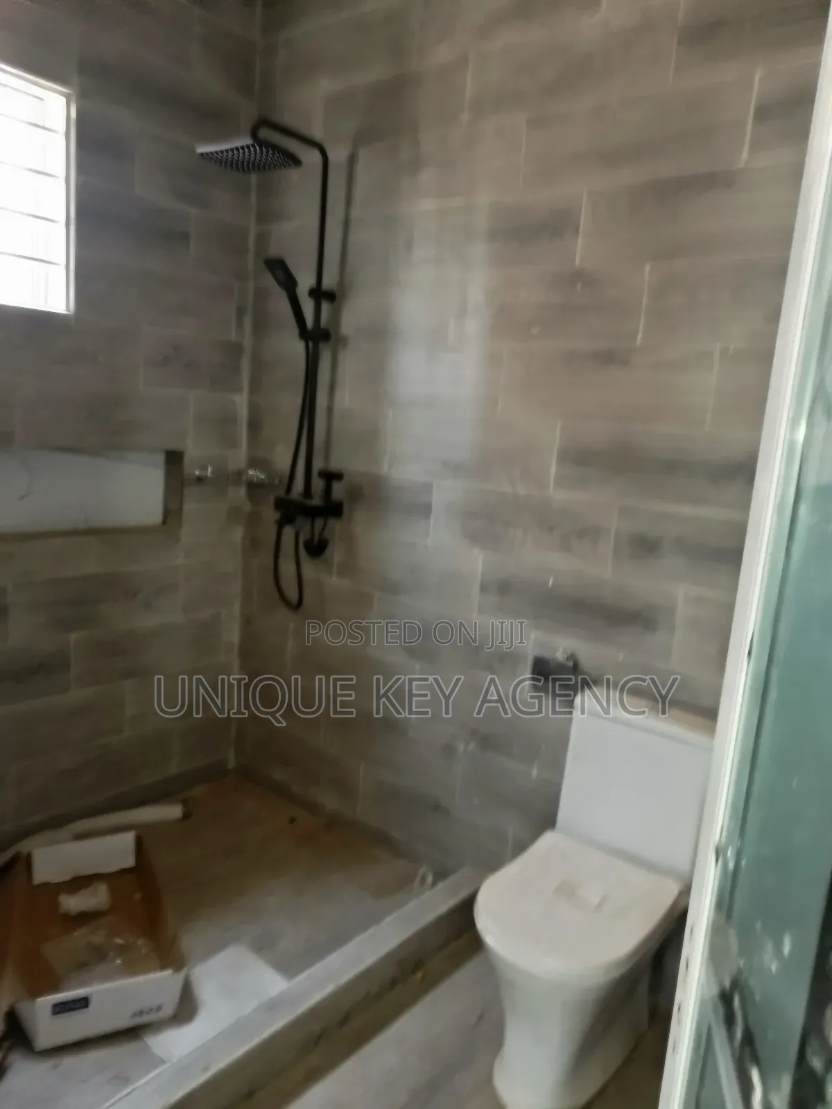 3bdrm House in Unique Key Agency, Baatsona Total for sale