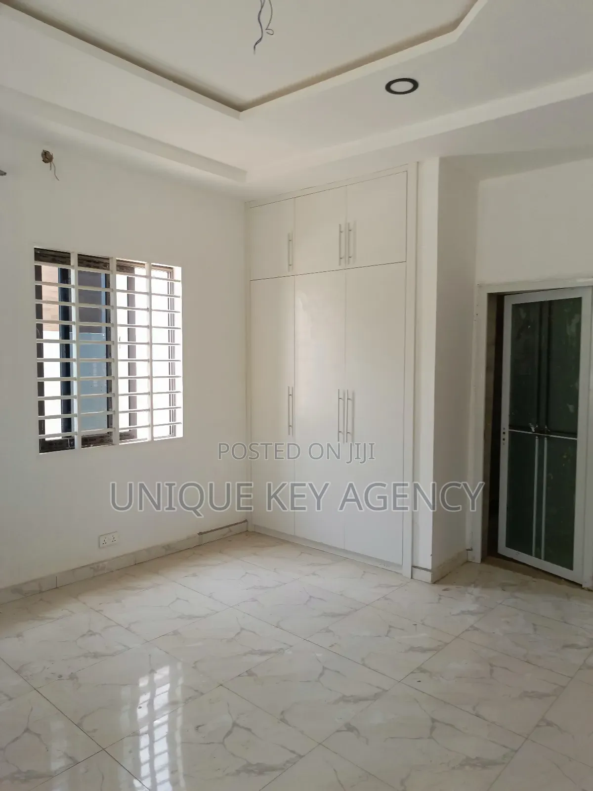 3bdrm House in Unique Key Agency, Baatsona Total for sale