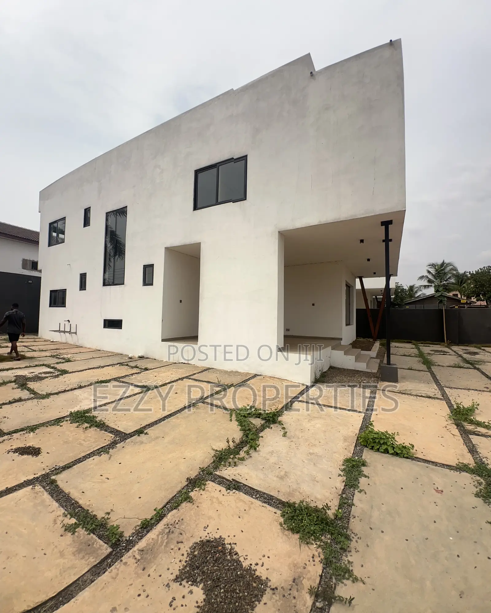 4bdrm Duplex in Trasaco Islamic, East Legon for rent