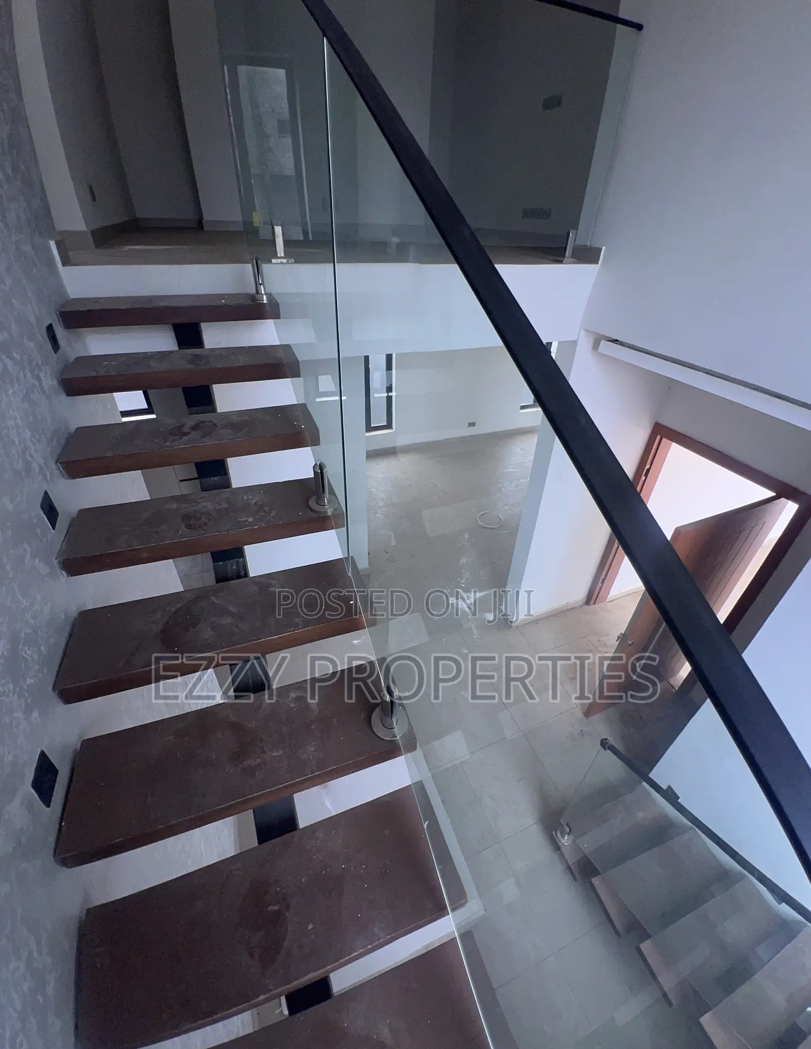 4bdrm Duplex in Trasaco Islamic, East Legon for rent