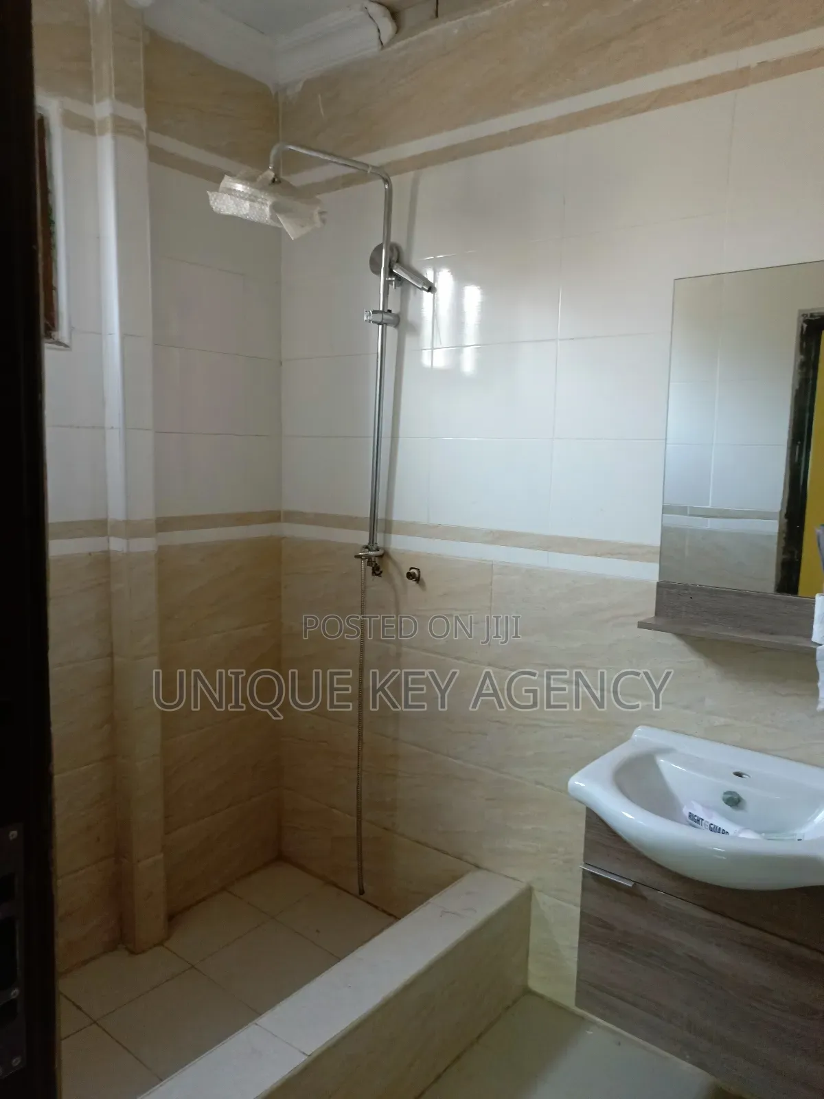 3bdrm House in Unique Key Agency, Tesano for rent