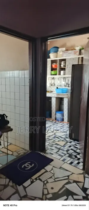 1bdrm Apartment in New Mamprobi Banana for rent