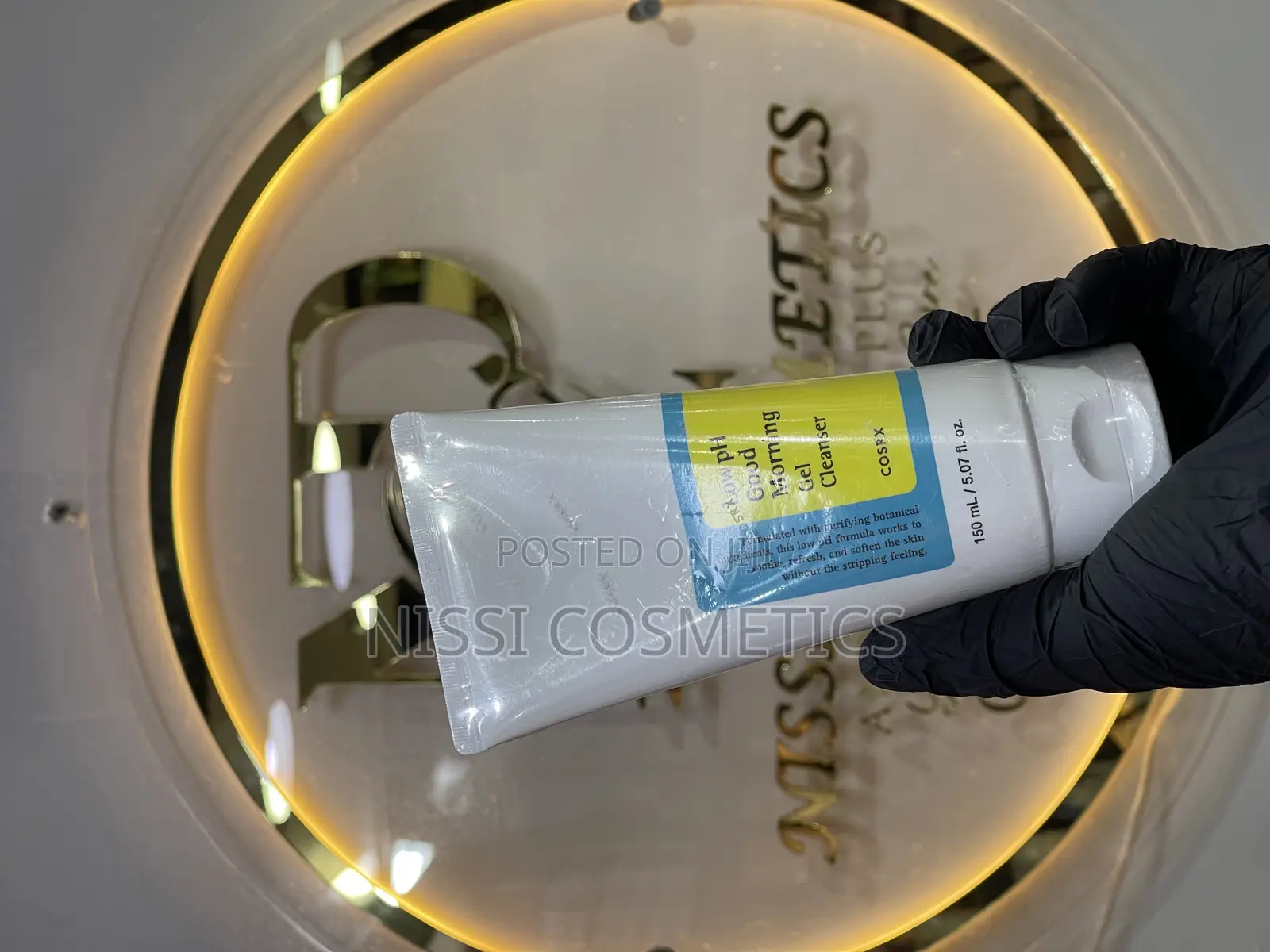 The COSRX Low-Ph Good Morning Gel Cleanser