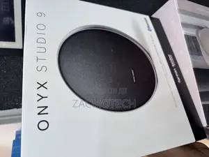 Onyx Studio 9
