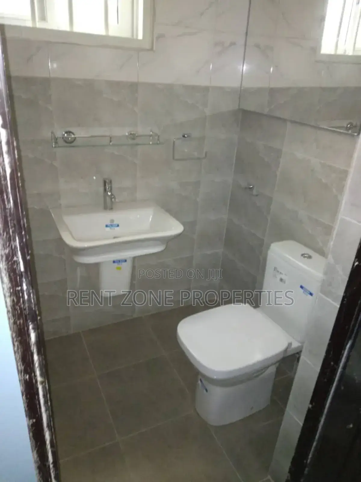3bdrm Duplex in Pokuase for sale