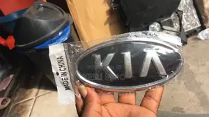 Kia Sportage 18 Front Crown