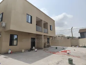 2bdrm Townhouse / Terrace in Adjiringanor, East Legon for rent