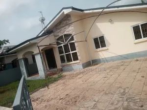 3bdrm House in Self Compound, Oyarifa for rent