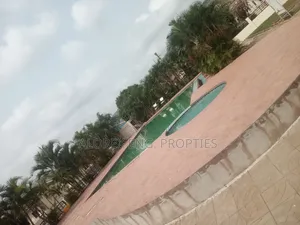 3bdrm House in Self Compound, Oyarifa for rent