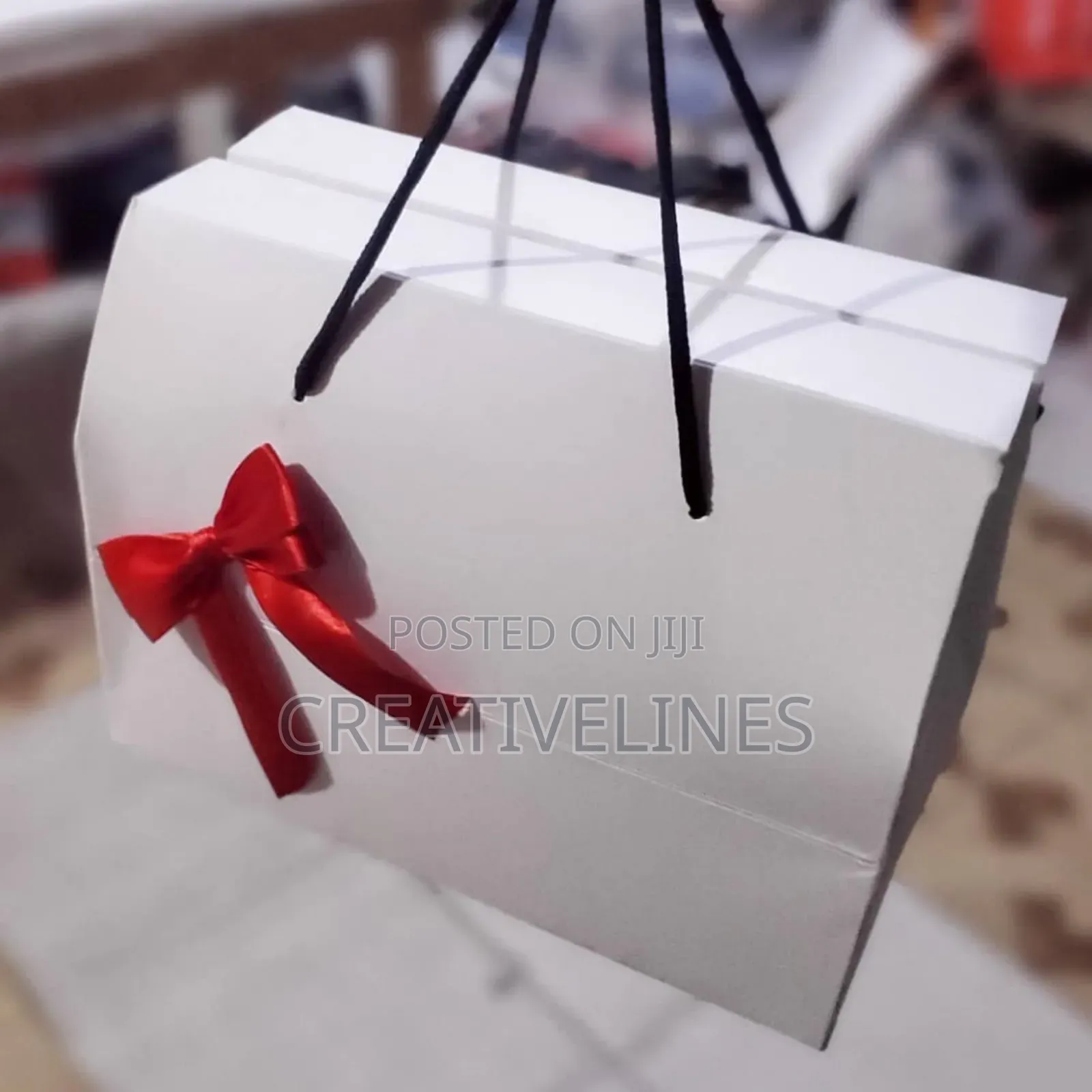 Box Bag With Ribbon