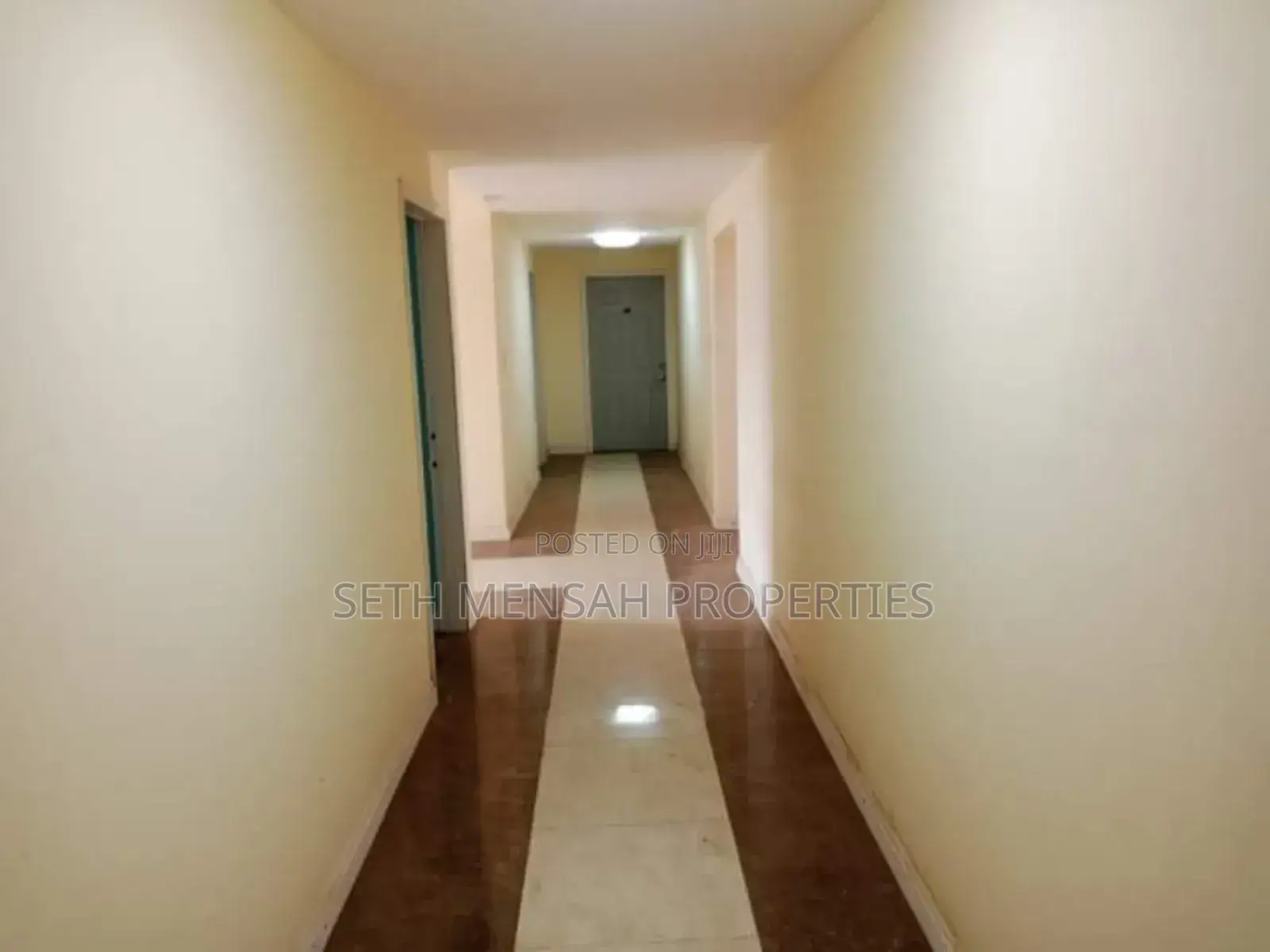 20bdrm Apartment in Skm Properties, Accra Metropolitan for sale
