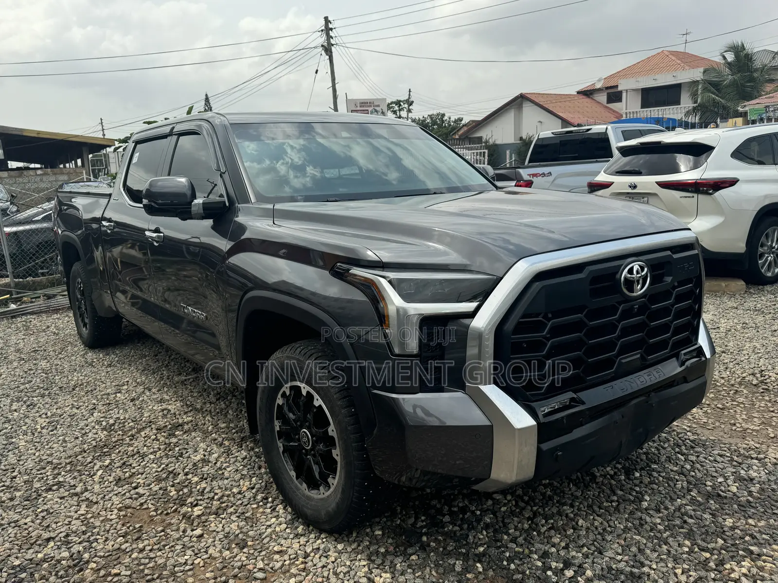 Toyota Tundra 2022 Black