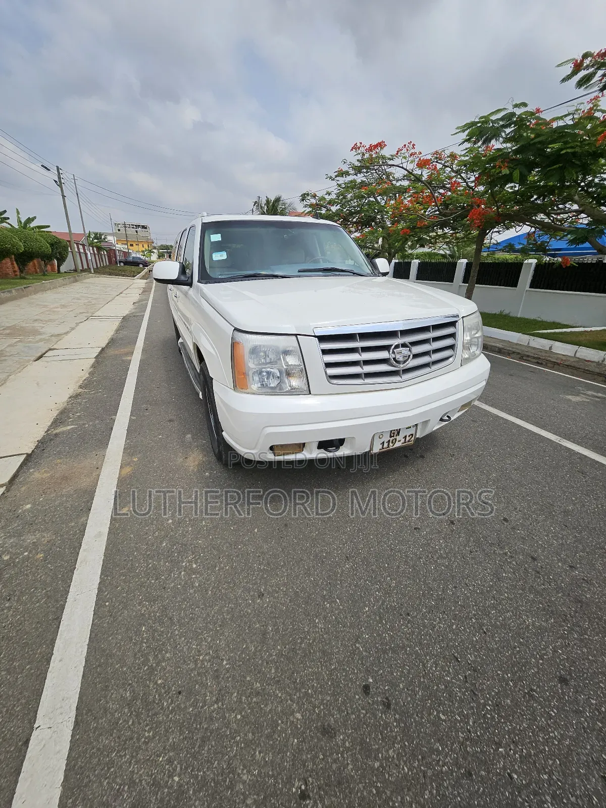 Cadillac Escalade ESV 2006 White