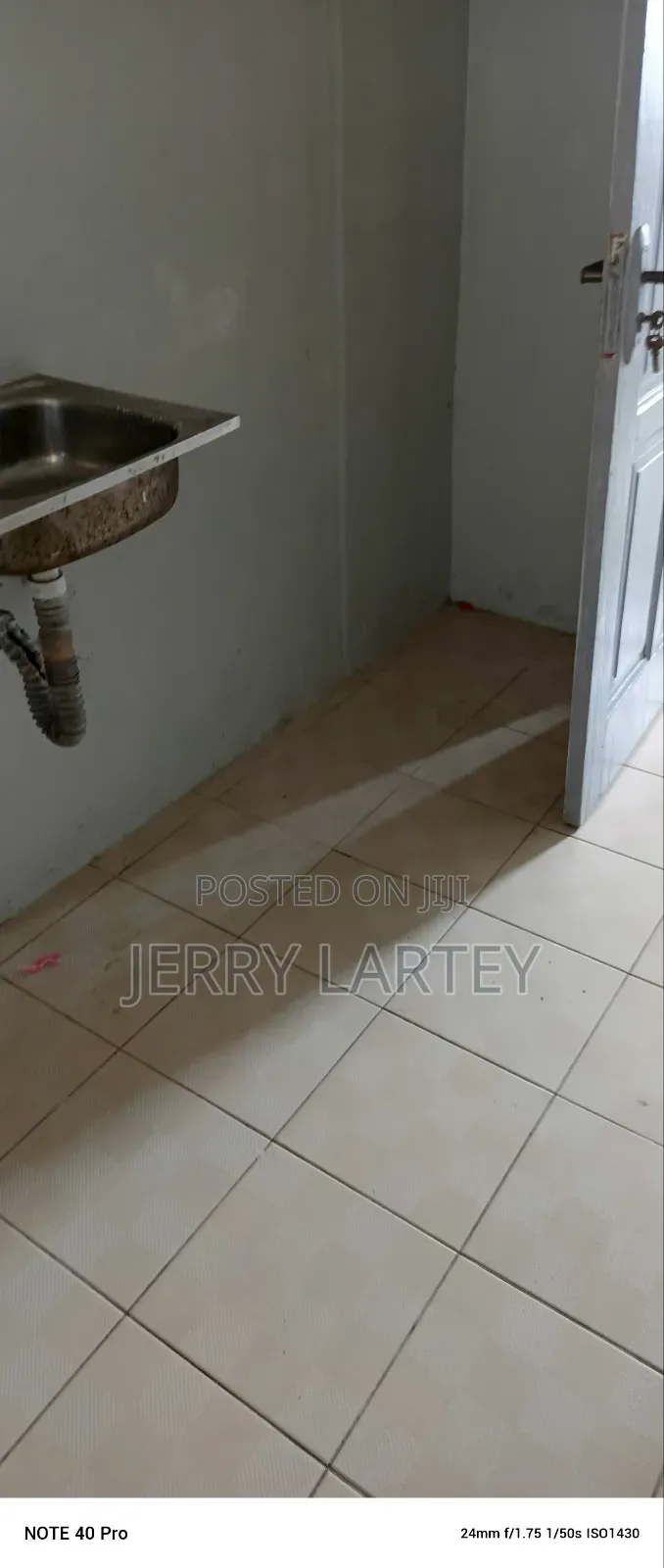 1bdrm Apartment in Banana Inn Zamramra, New Mamprobi for rent
