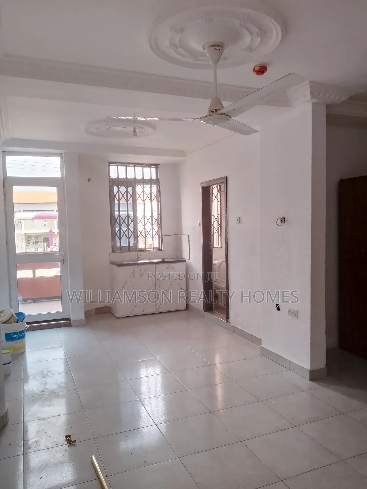1bdrm Apartment in Spintex Main Road for rent