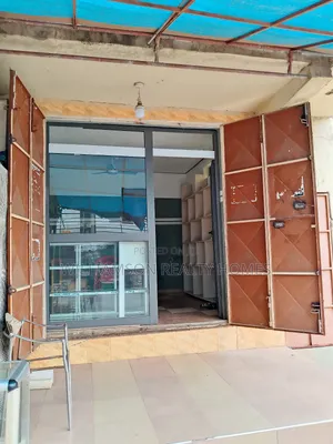 Busy Shop/Store/Warehouse/Office Space 4rent,Spintex