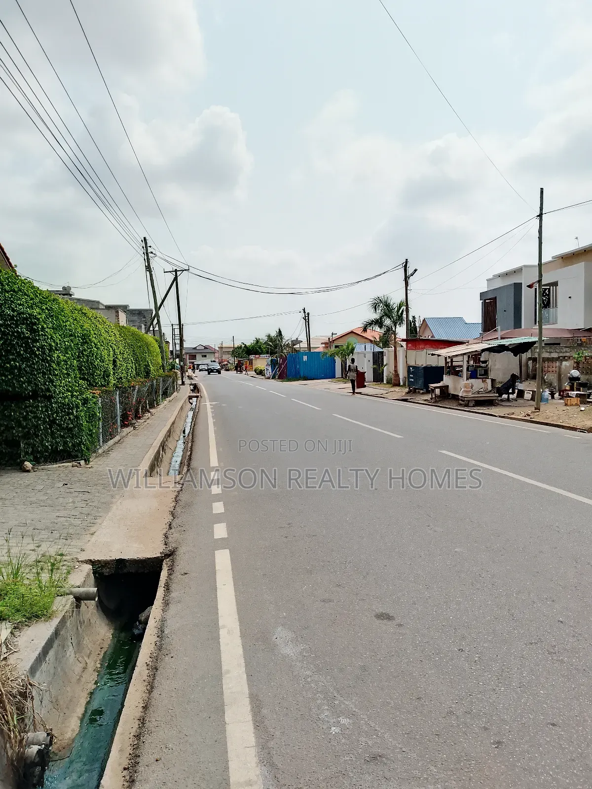 Busy Shop/Store/Warehouse/Office Space 4rent,Spintex
