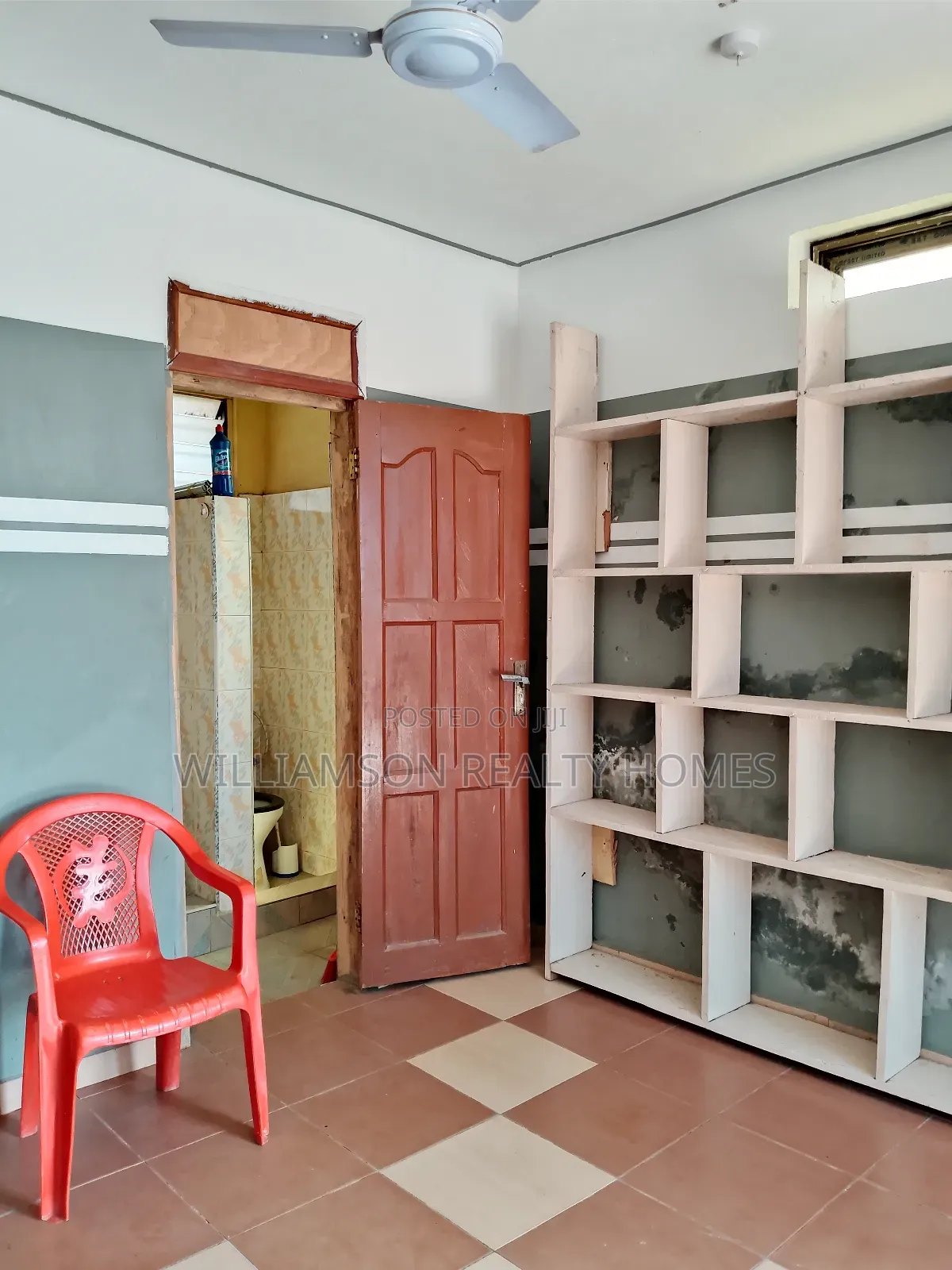 Busy Shop/Store/Warehouse/Office Space 4rent,Spintex