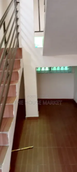 3bdrm Apartment in Tamso, Tarkwa Nsuaem for rent