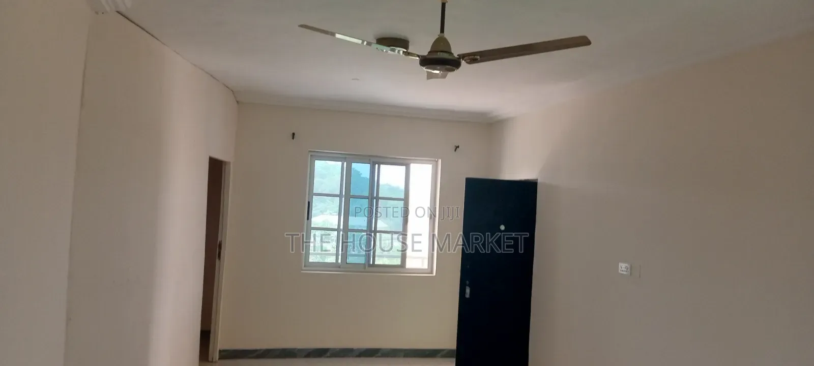 3bdrm Apartment in Tamso, Tarkwa Nsuaem for rent