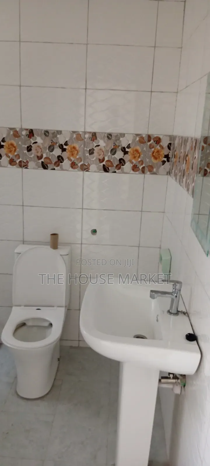 3bdrm Apartment in Tamso, Tarkwa Nsuaem for rent
