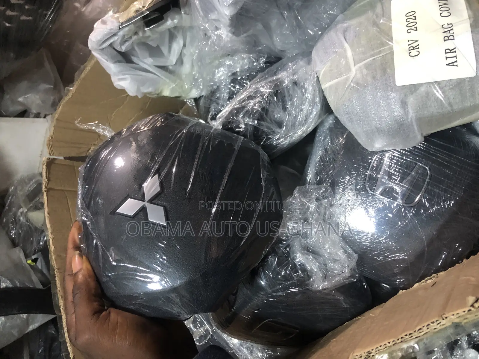 Outlander 2016,2017,2018,2019,2020-23 Steering Airbag Cover