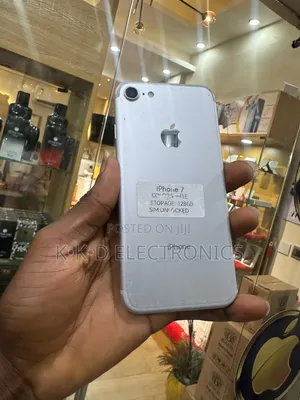 Apple iPhone 7 128 GB Silver