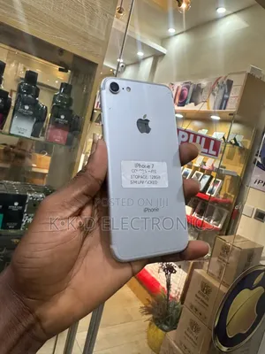 Apple iPhone 7 128 GB Silver
