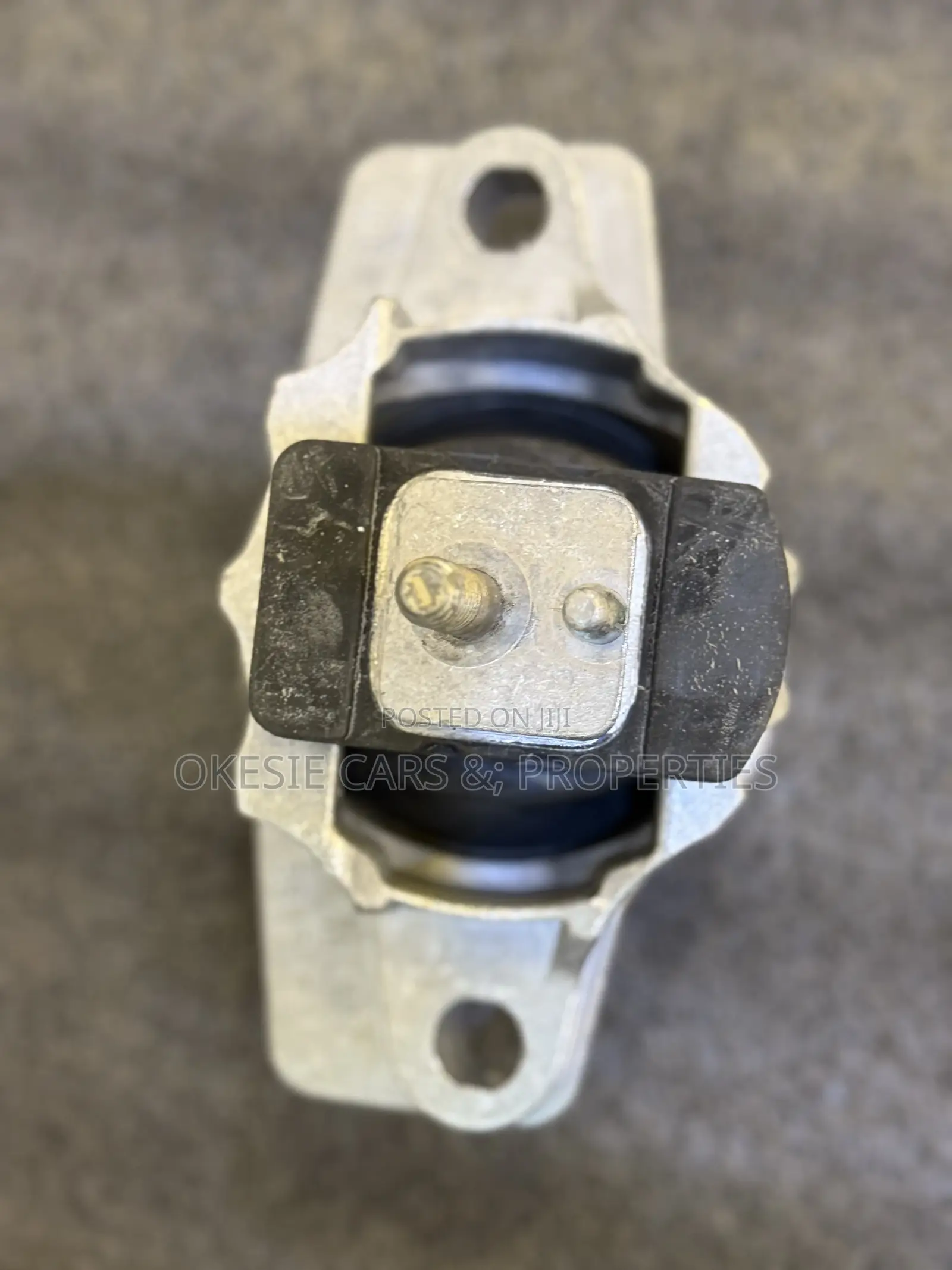 Velar / Jaguar F-Pace Engine Seat / Mounting
