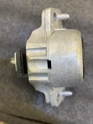Velar / Jaguar F-Pace Engine Seat / Mounting