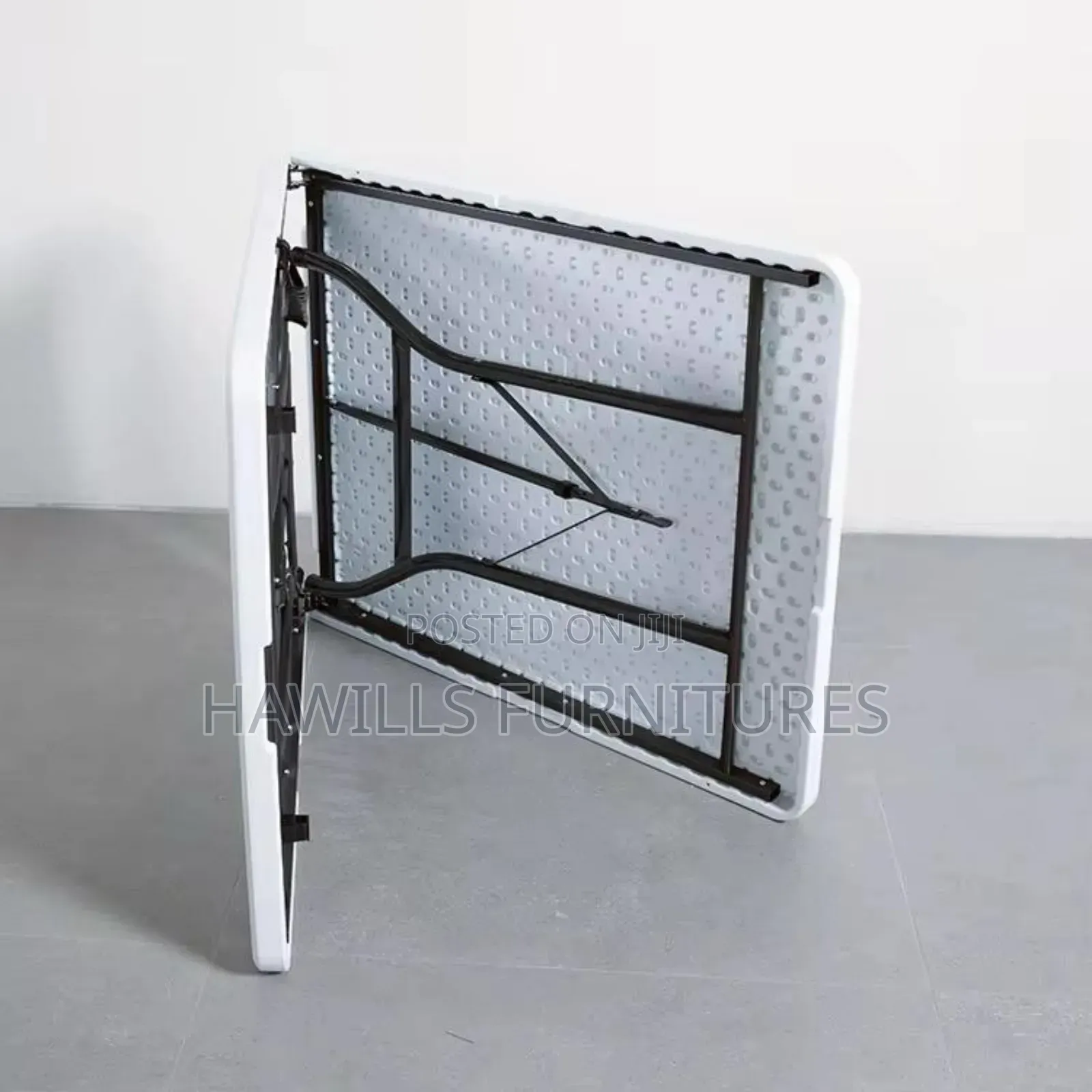 Quantity Foldable Table