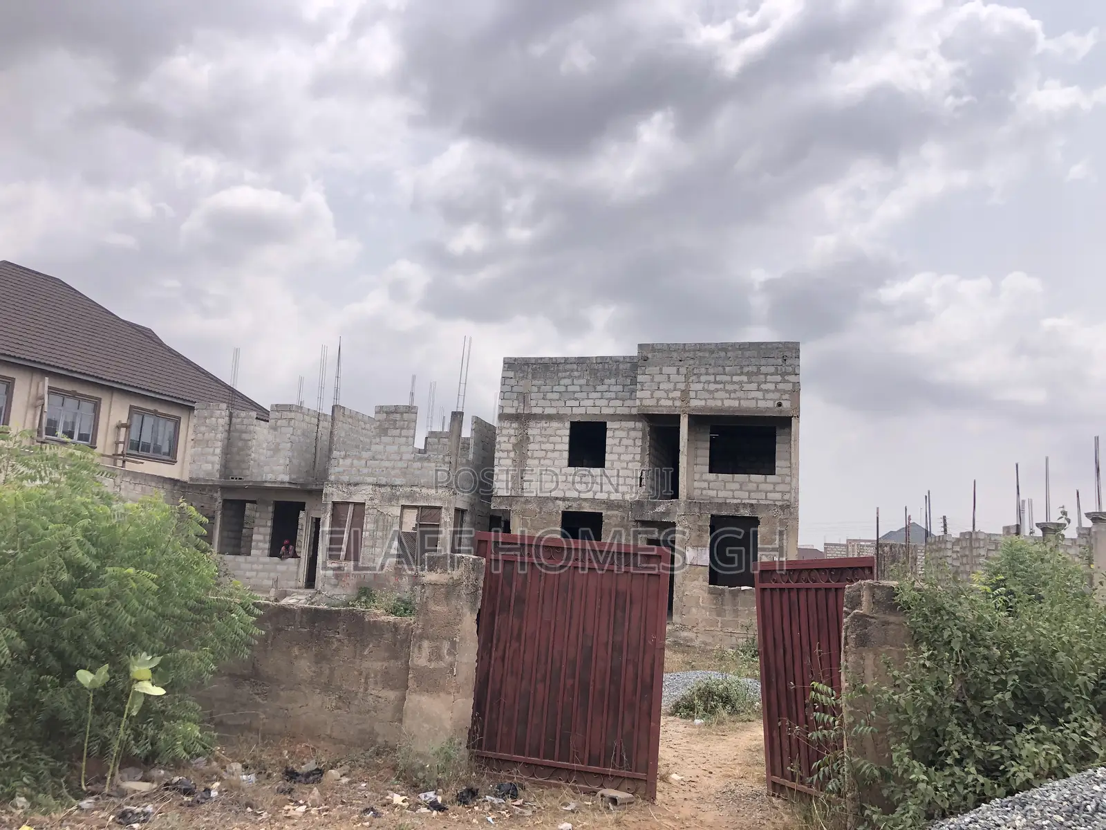 4bdrm Duplex in Elaffhomesgh, East Legon for sale