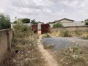 4bdrm Duplex in Elaffhomesgh, East Legon for sale