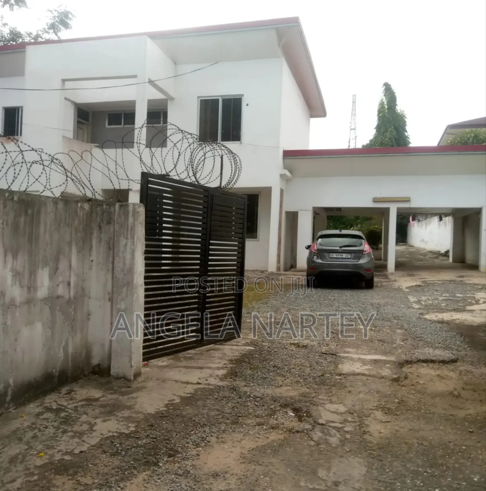 5bdrm House in Ridge, Accra Metropolitan for sale