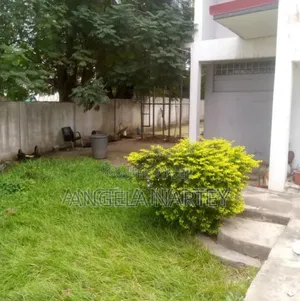 5bdrm House in Ridge, Accra Metropolitan for sale