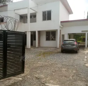 5bdrm House in Ridge, Accra Metropolitan for sale