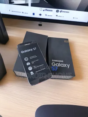New Samsung Galaxy S7 32 GB Black