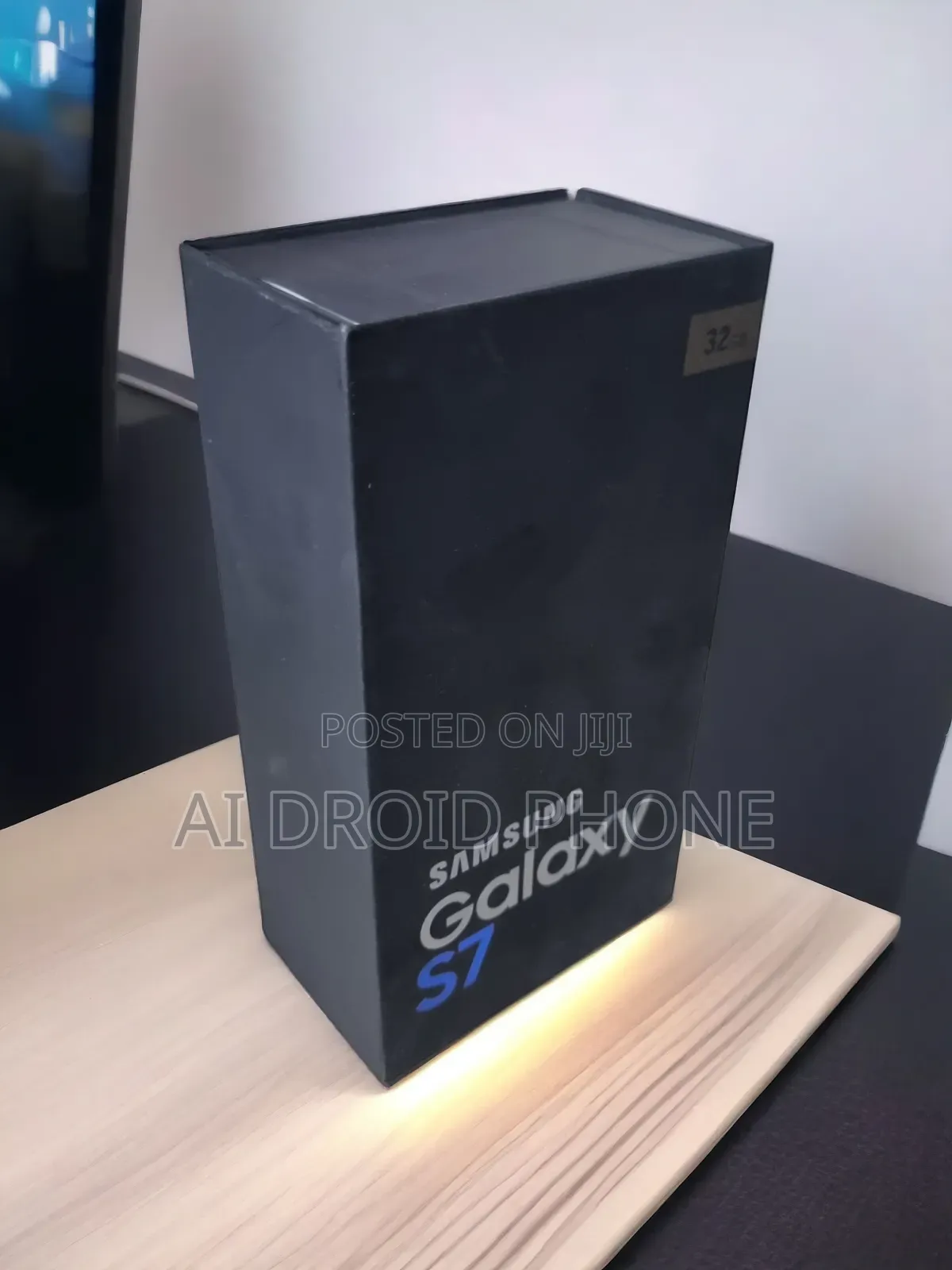 New Samsung Galaxy S7 32 GB Silver