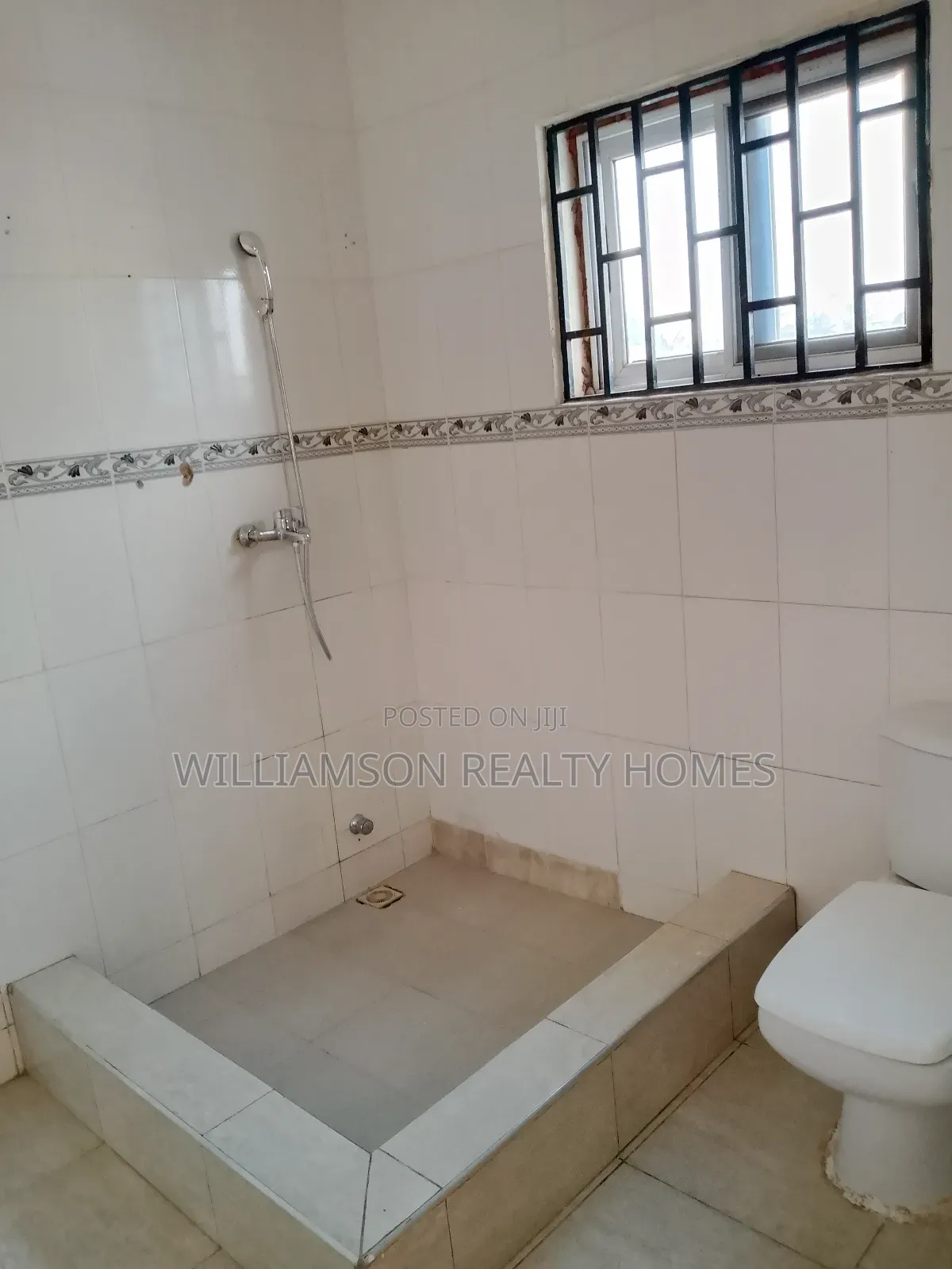 2bdrm Apartment in Community 18 Area, Spintex for rent