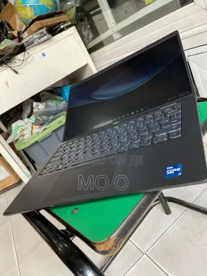 Laptop Dell Latitude 7420 32GB Intel Core i7 SSD 256GB