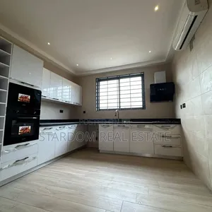 2bdrm Apartment in Lake Side Estate for rent